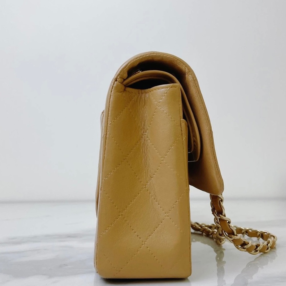 Authentic Chanel Vintage 24k M/L caramel - Picture 10 of 16